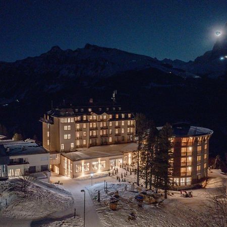 Hotel Muerren Palace Buitenkant foto