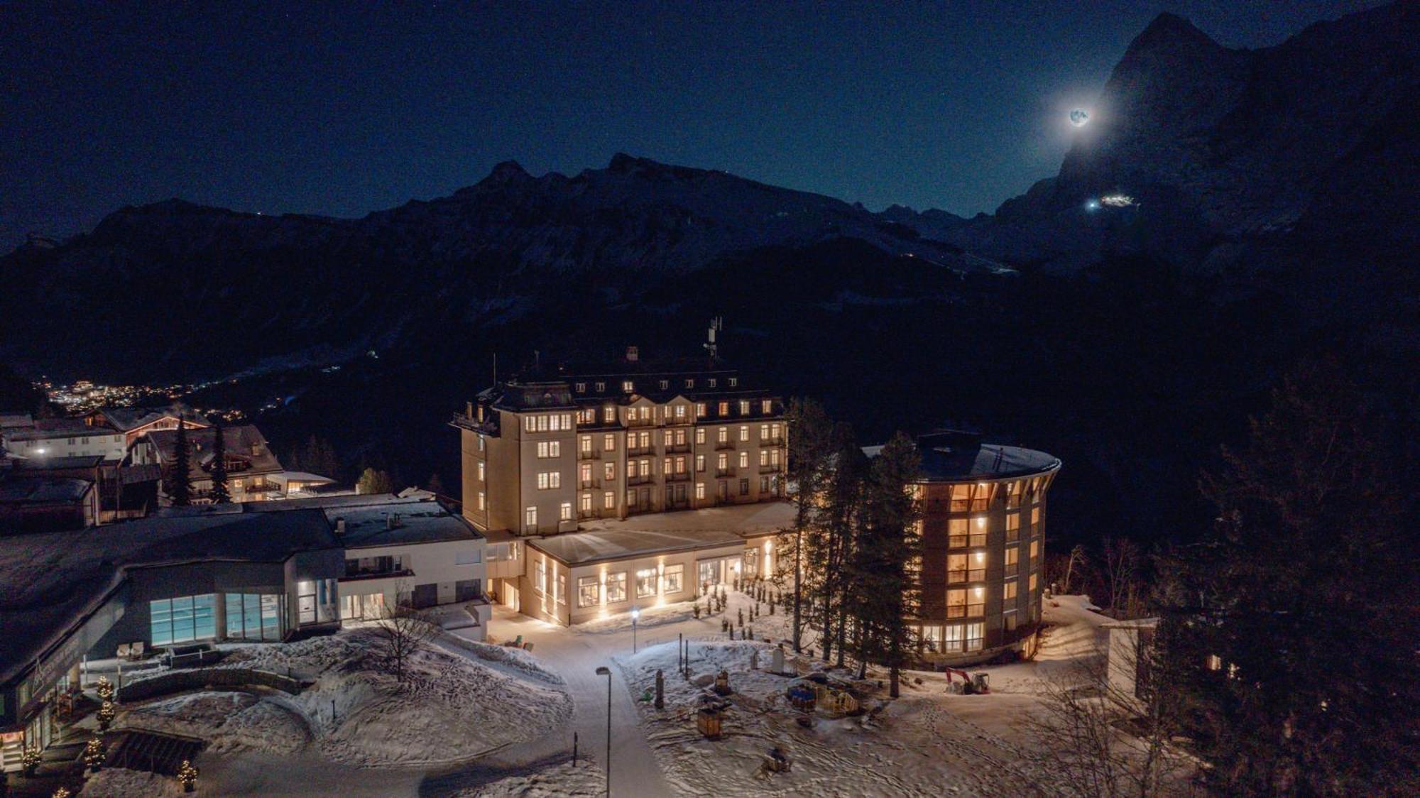 Hotel Muerren Palace Buitenkant foto